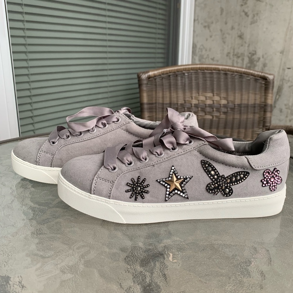 LIBBY EDELMAN SNEAKERS